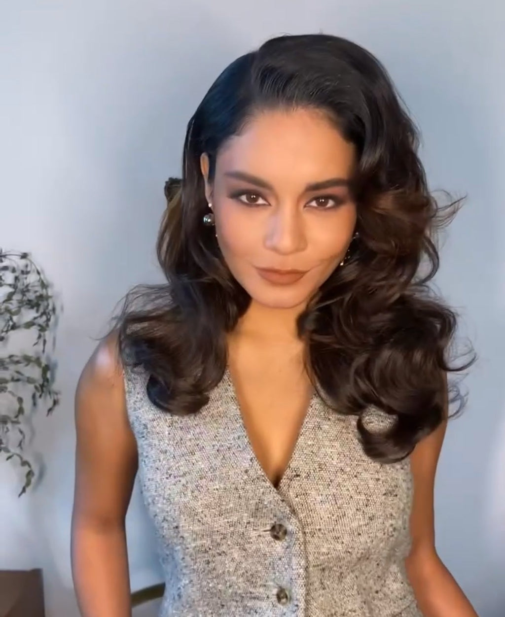 Color 2 Darkest Brown